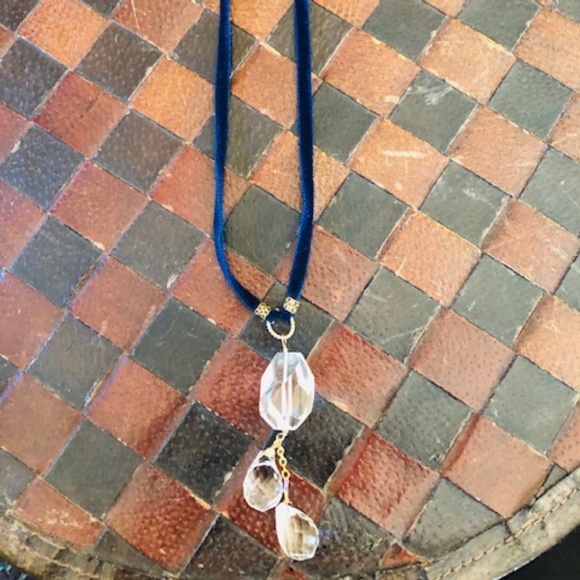 Sophia & Chloe Royal Blue Velvet Gold/Rock Crystal Quartz Drop Pendant Necklace - Picture 5 of 6